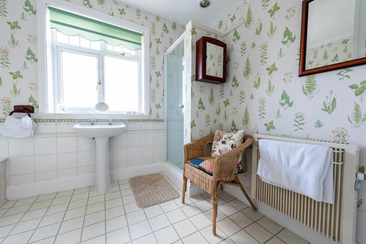 The Hillcrest 3* Ecton